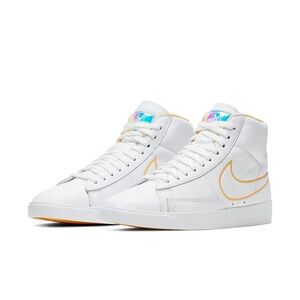 Nike Blazer Mid Top Sneakers
